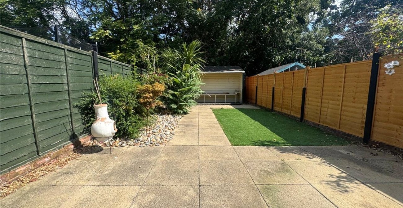 3 bedroom house for sale in Bromley | Robinson Jackson