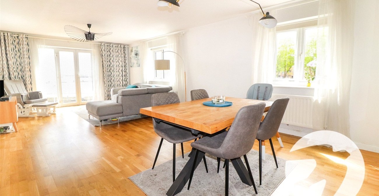 2 bedroom property for sale in Erith | Robinson Jackson