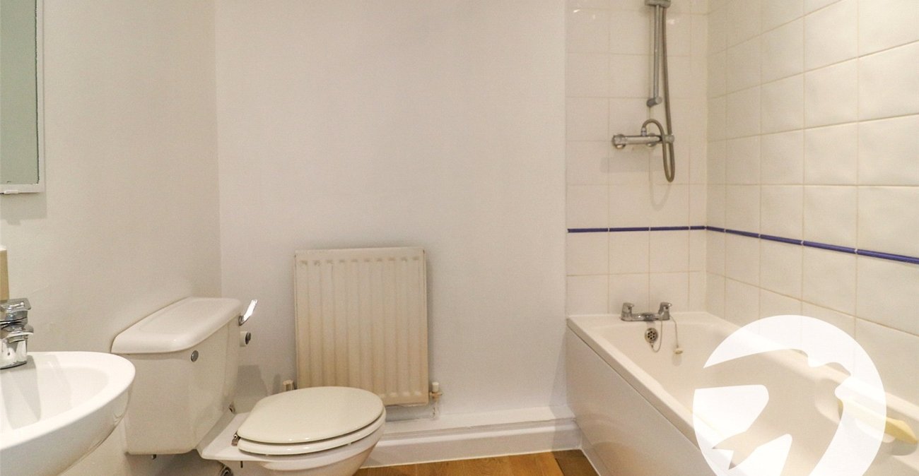 2 bedroom property for sale in Erith | Robinson Jackson