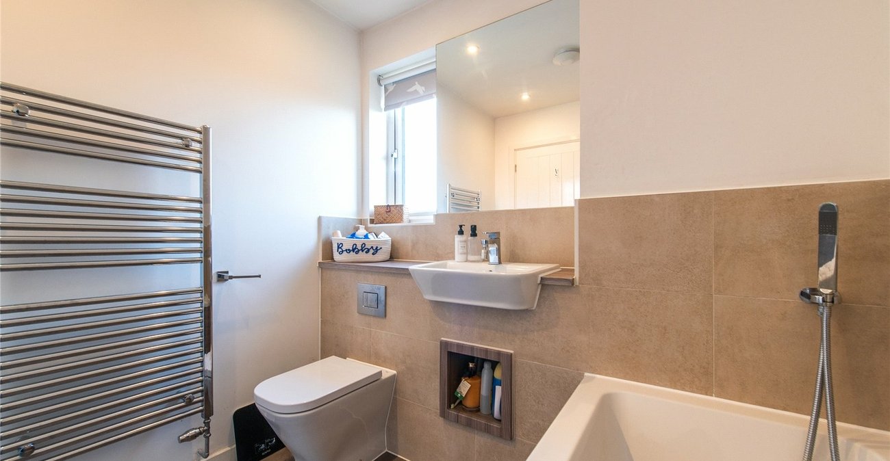 2 bedroom house for sale in Northfleet | Robinson Michael & Jackson