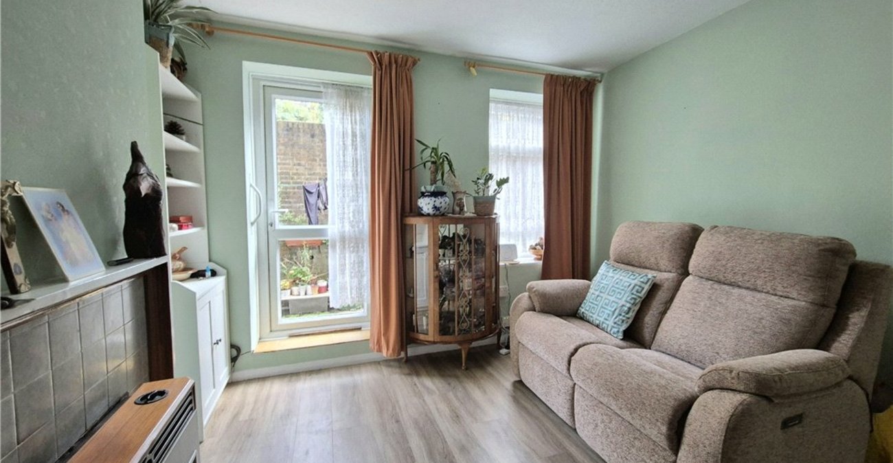 1 bedroom property for sale in St Pauls Cray | Robinson Jackson