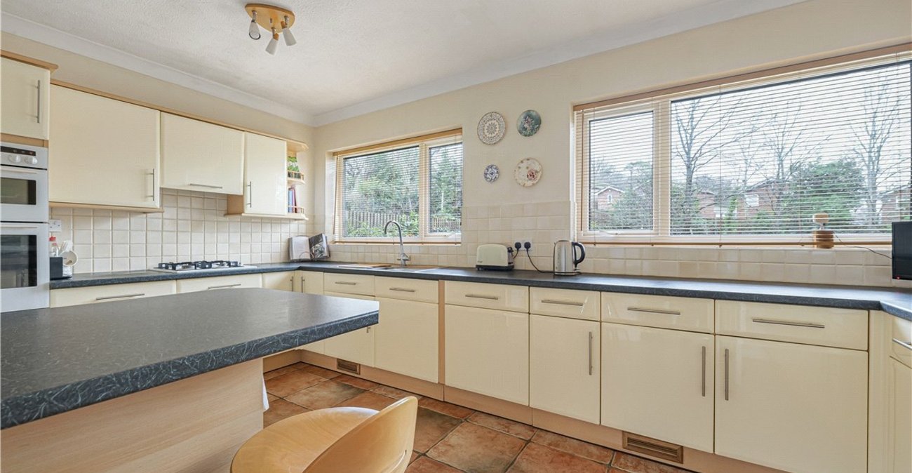 4 bedroom house for sale in Orpington | Robinson Jackson