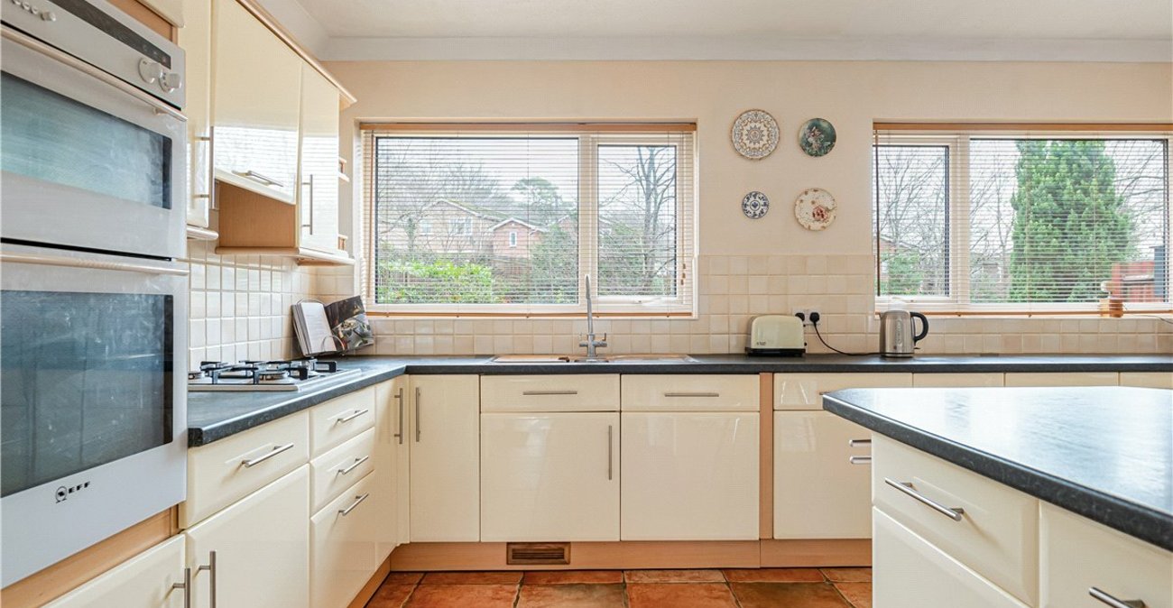 4 bedroom house for sale in Orpington | Robinson Jackson