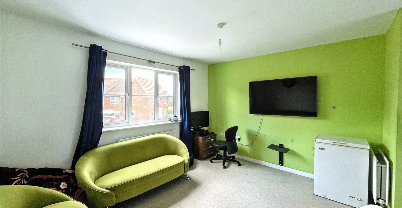 2 bedroom property for sale in Wainscott | Robinson Michael & Jackson