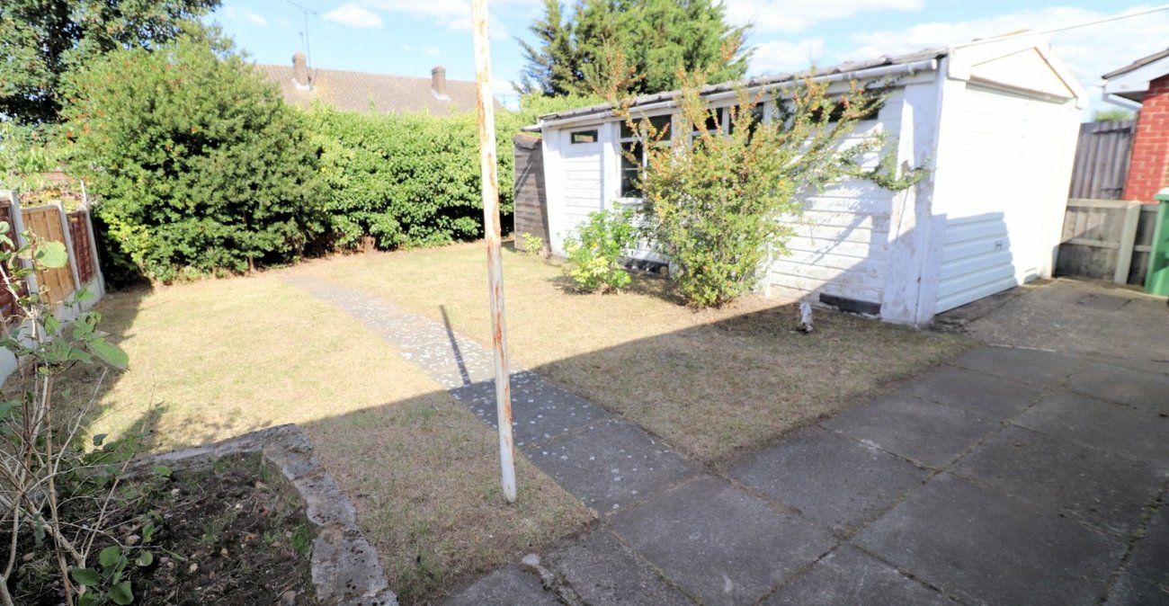 2 bedroom bungalow for sale in Erith | Robinson Jackson