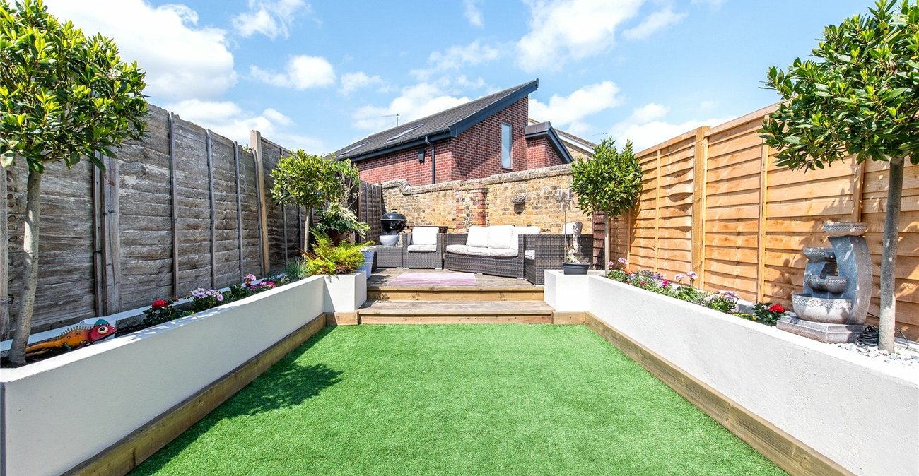 2 bedroom house for sale in Gravesend | Robinson Michael & Jackson