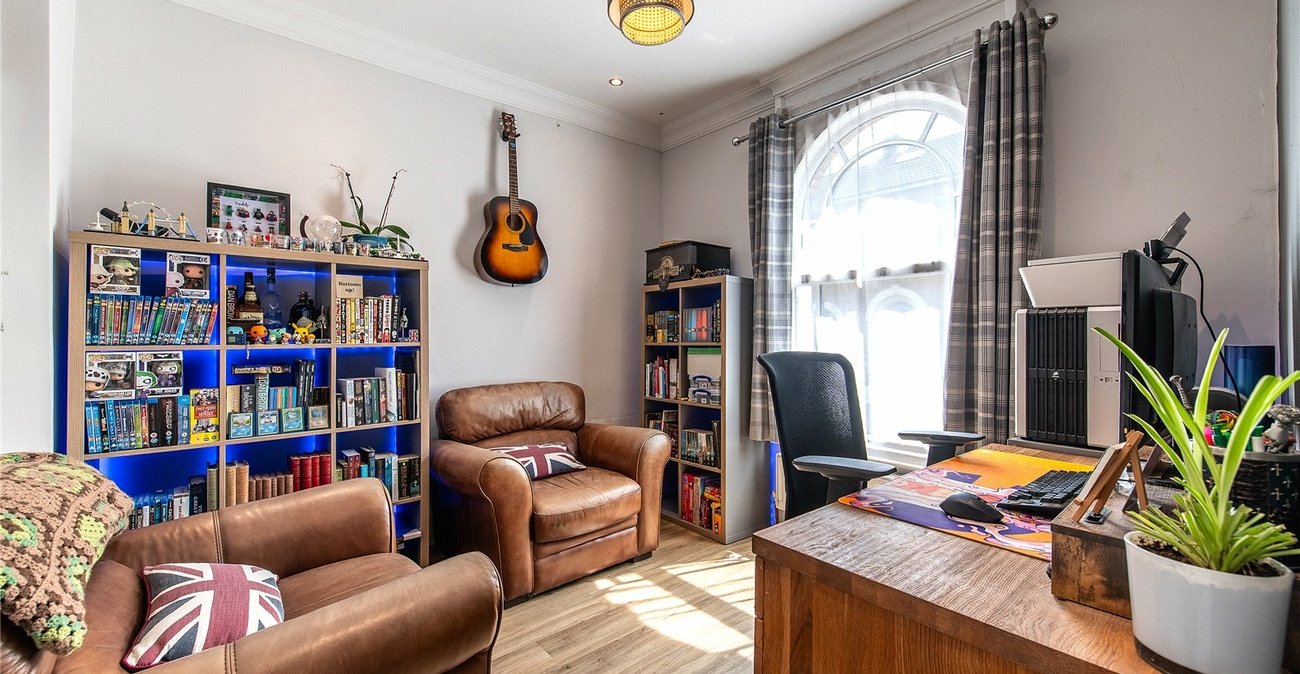 2 bedroom house for sale in Gravesend | Robinson Michael & Jackson