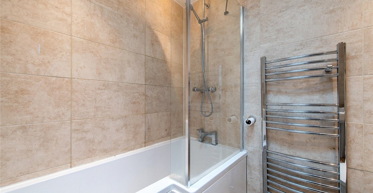 2 bedroom house for sale in Gravesend | Robinson Michael & Jackson