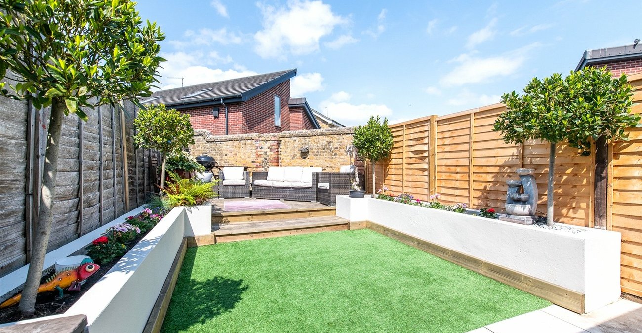 2 bedroom house for sale in Gravesend | Robinson Michael & Jackson