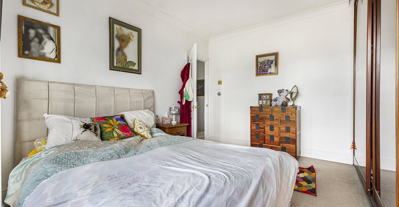 4 bedroom house for sale in West Dartford | Robinson Jackson