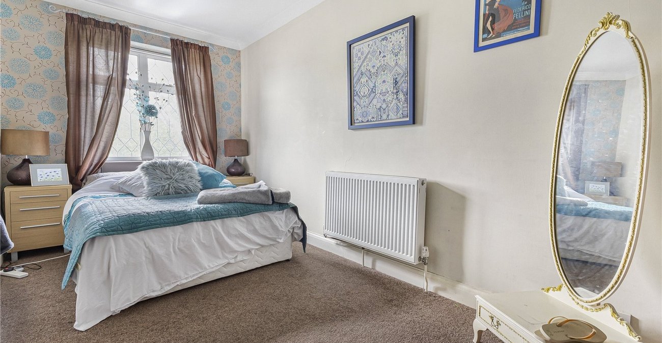4 bedroom house for sale in West Dartford | Robinson Jackson