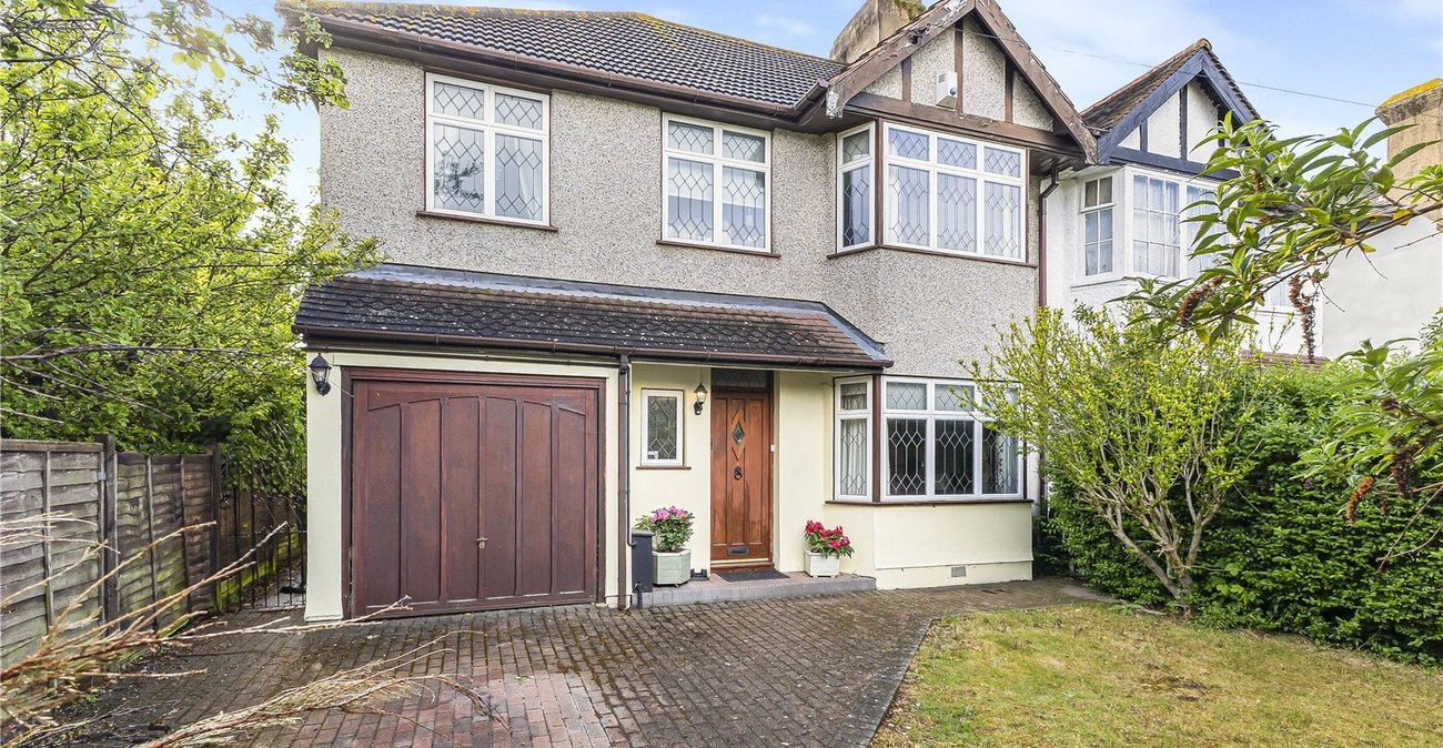 4 bedroom house for sale in West Dartford | Robinson Jackson