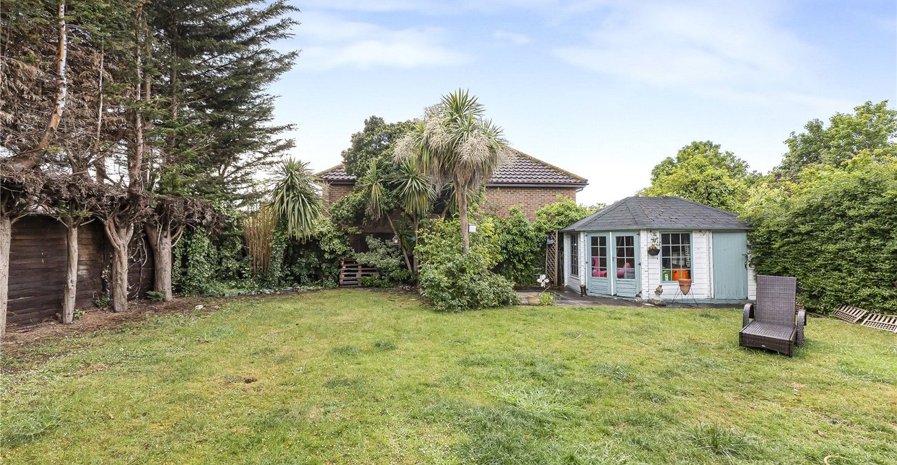 4 bedroom house for sale in West Dartford | Robinson Jackson