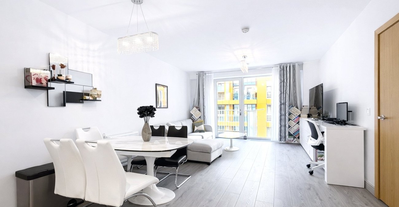 1 bedroom property for sale in London | Robinson Jackson