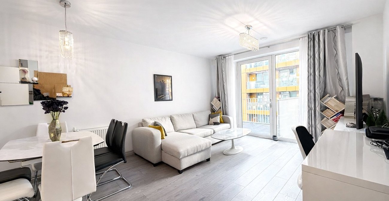 1 bedroom property for sale in London | Robinson Jackson