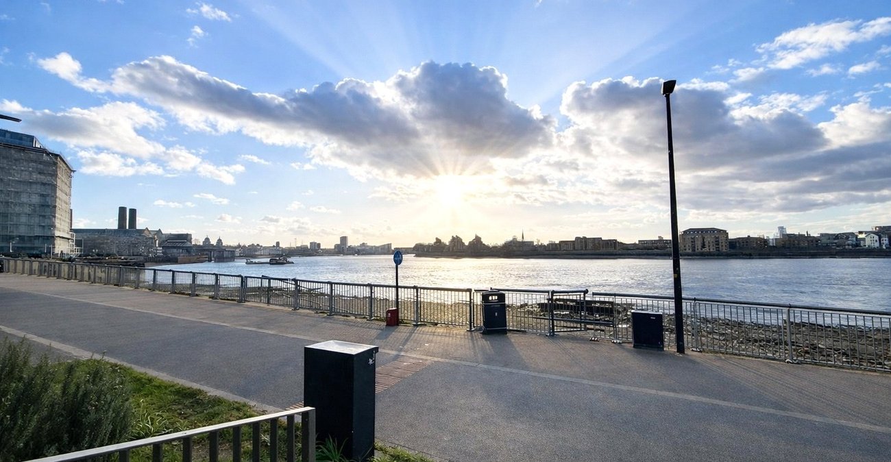 1 bedroom property for sale in London | Robinson Jackson