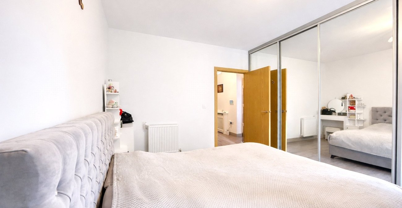 1 bedroom property for sale in London | Robinson Jackson