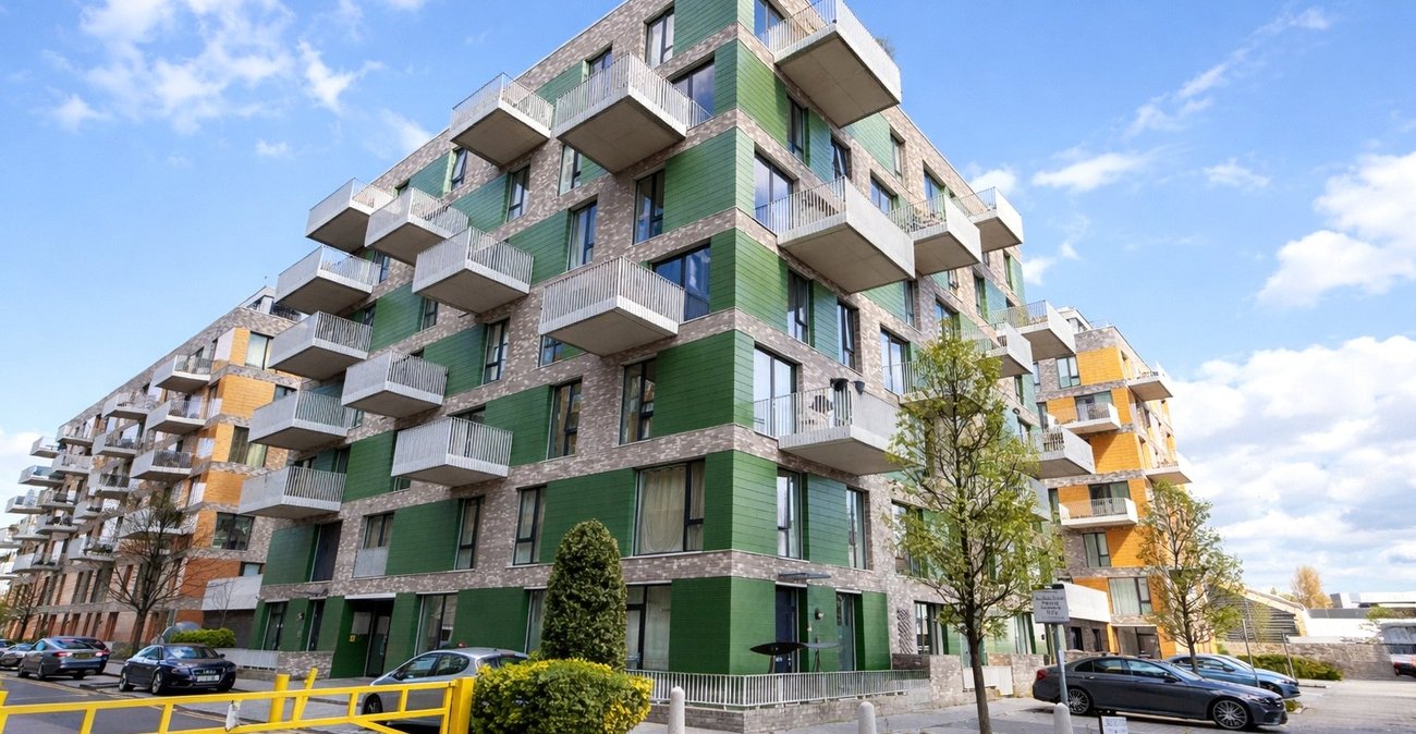 1 bedroom property for sale in London | Robinson Jackson