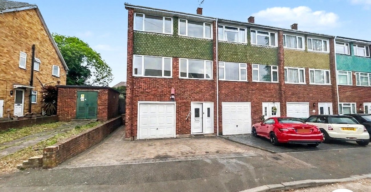 4 bedroom property for sale in Sidcup | Robinson Jackson