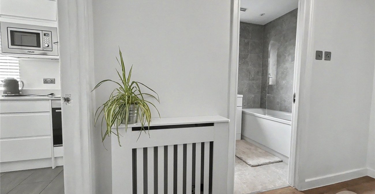 2 bedroom property for sale in Sidcup | Robinson Jackson
