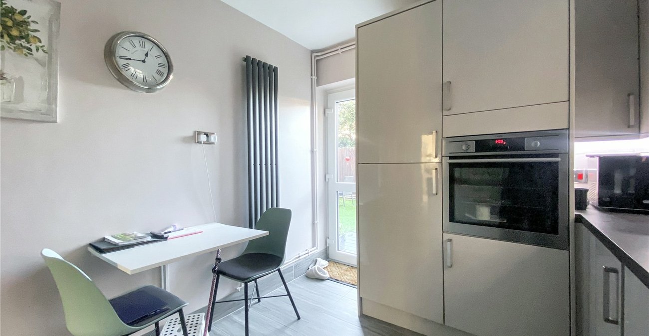 2 bedroom property for sale in Sidcup | Robinson Jackson