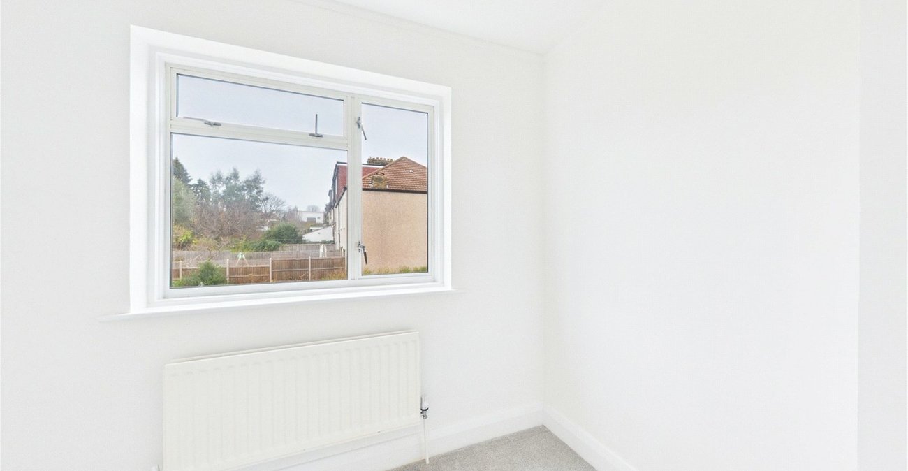 4 bedroom house for sale in London | Robinson Jackson