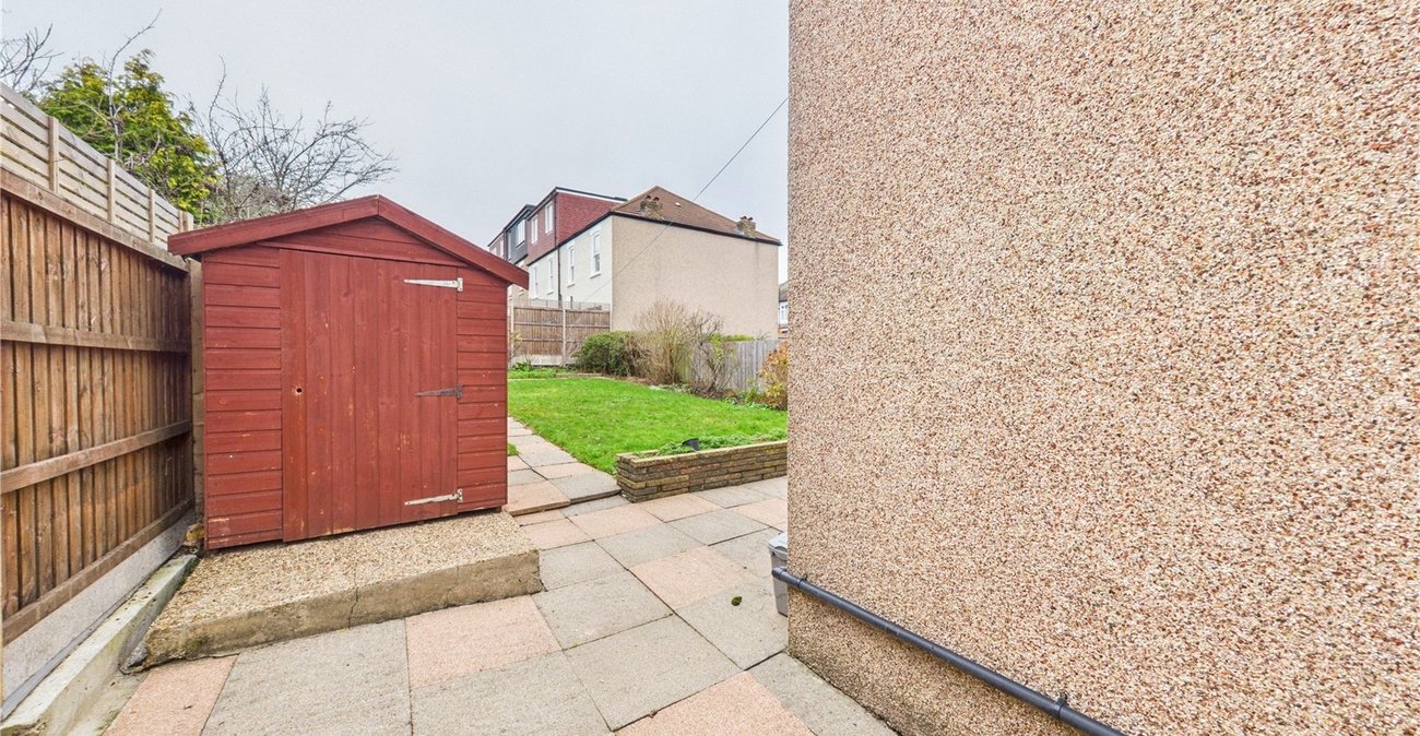 4 bedroom house for sale in London | Robinson Jackson