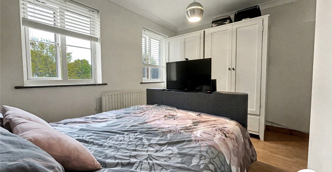 2 bedroom house for sale in Hoo | Robinson Michael & Jackson