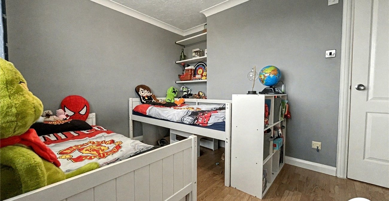 2 bedroom house for sale in Hoo | Robinson Michael & Jackson