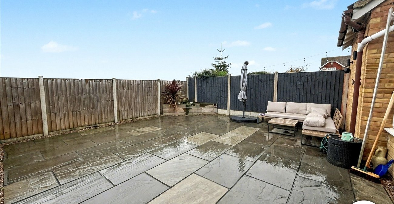 2 bedroom house for sale in Hoo | Robinson Michael & Jackson