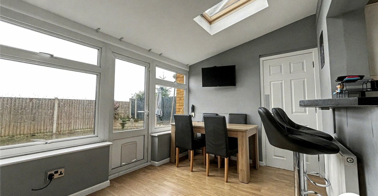 2 bedroom house for sale in Hoo | Robinson Michael & Jackson