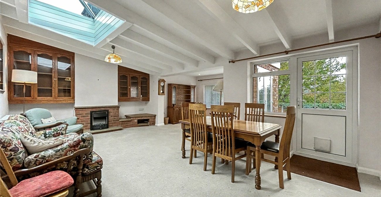 2 bedroom bungalow for sale in Upchurch | Robinson Michael & Jackson