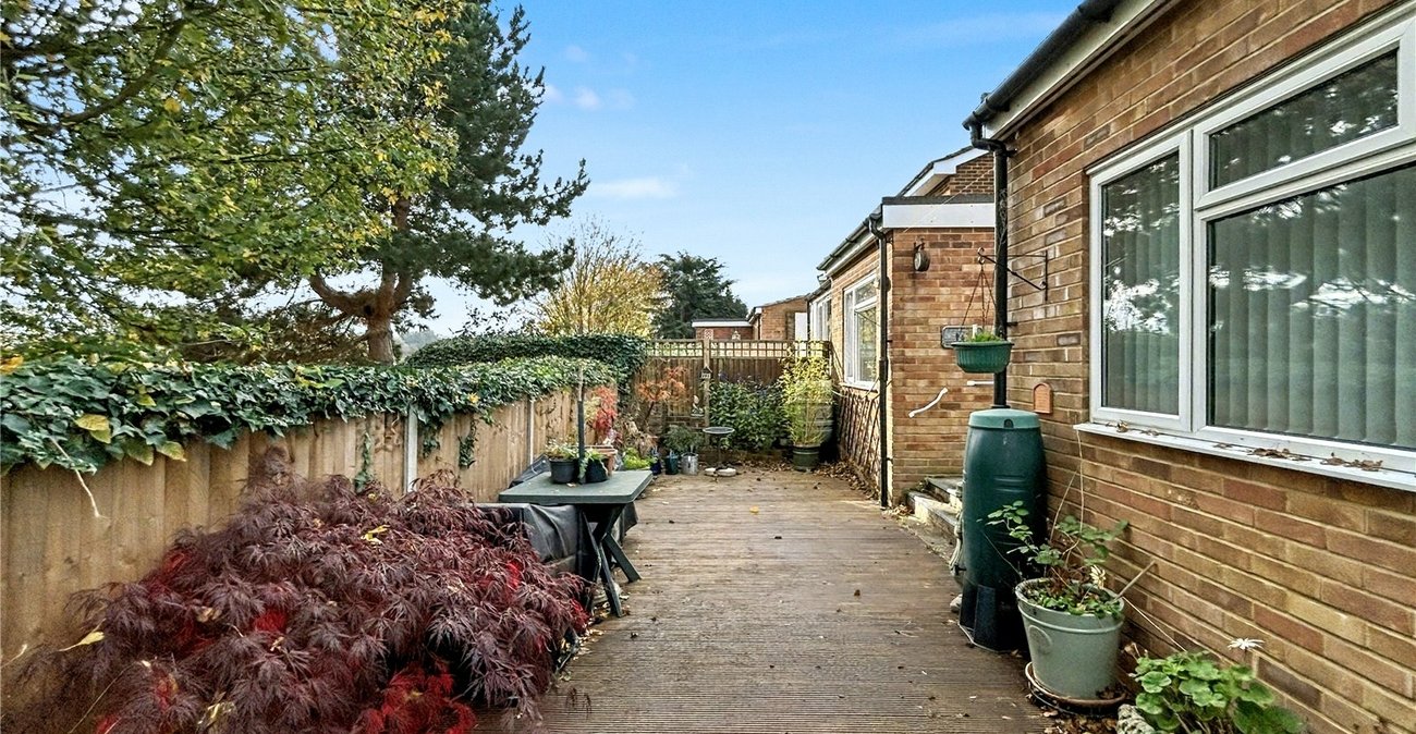 2 bedroom bungalow for sale in Upchurch | Robinson Michael & Jackson