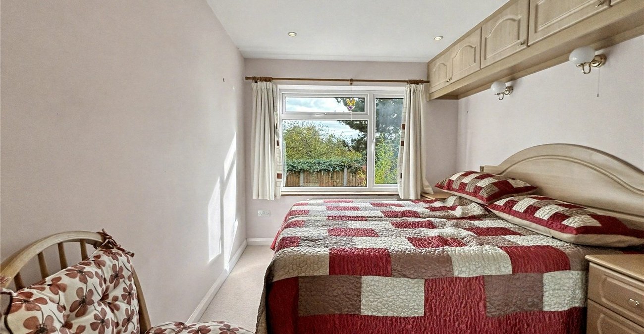 2 bedroom bungalow for sale in Upchurch | Robinson Michael & Jackson