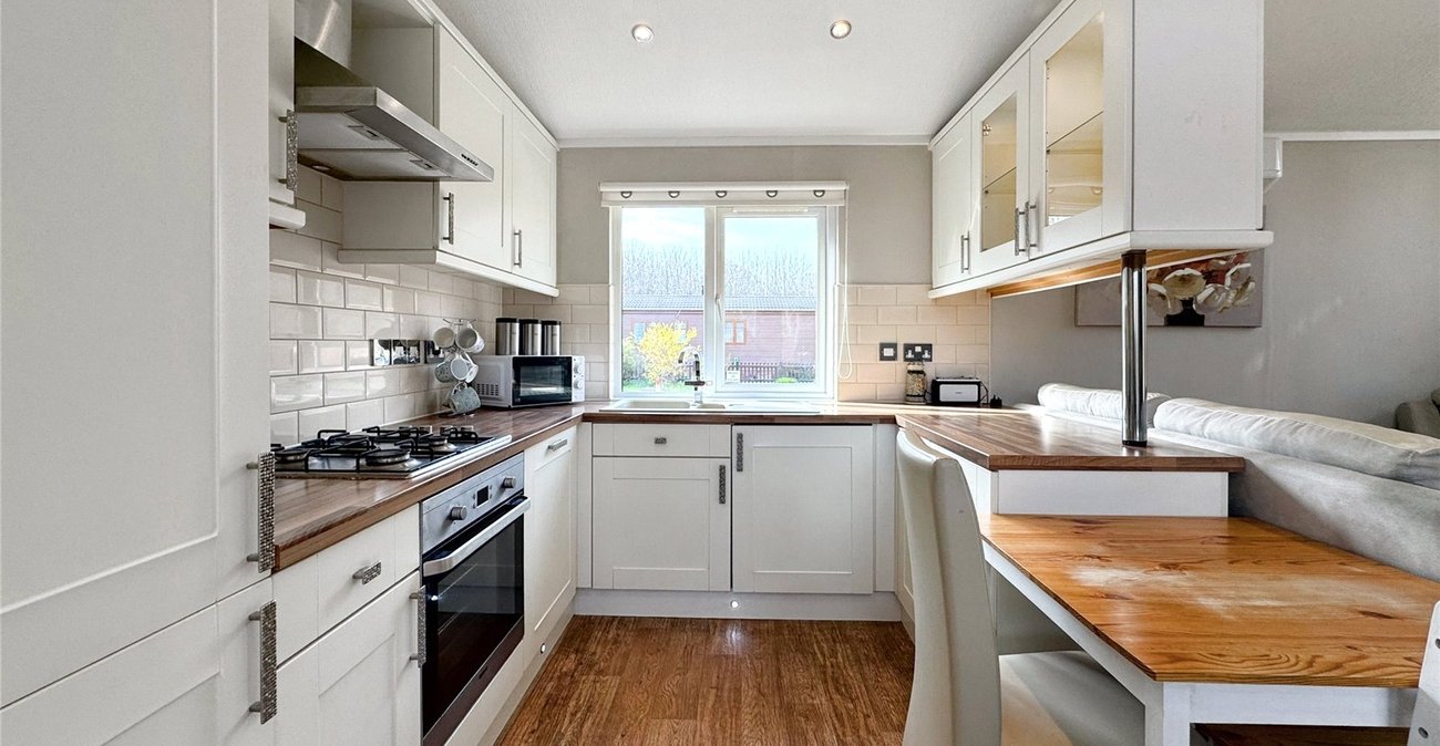 2 bedroom bungalow for sale in Boughton Monchelsea | Robinson Michael & Jackson