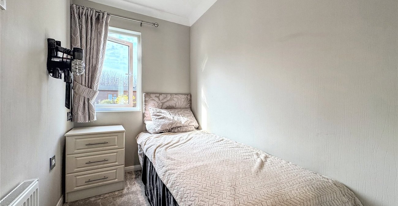 2 bedroom bungalow for sale in Boughton Monchelsea | Robinson Michael & Jackson