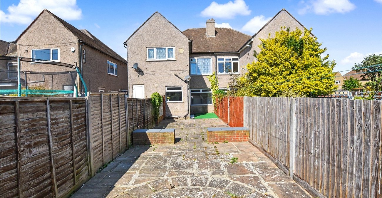 2 bedroom property for sale in Bexleyheath | Robinson Jackson