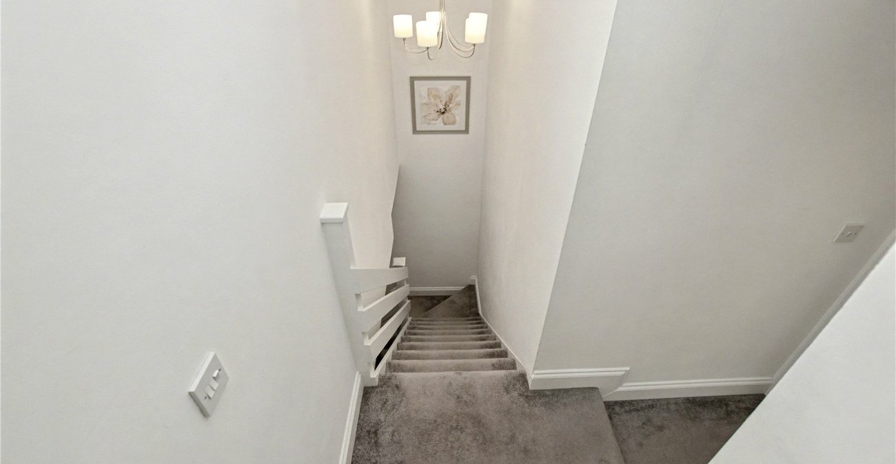 2 bedroom property for sale in Bexleyheath | Robinson Jackson