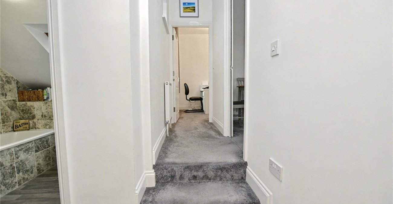 2 bedroom property for sale in Bexleyheath | Robinson Jackson