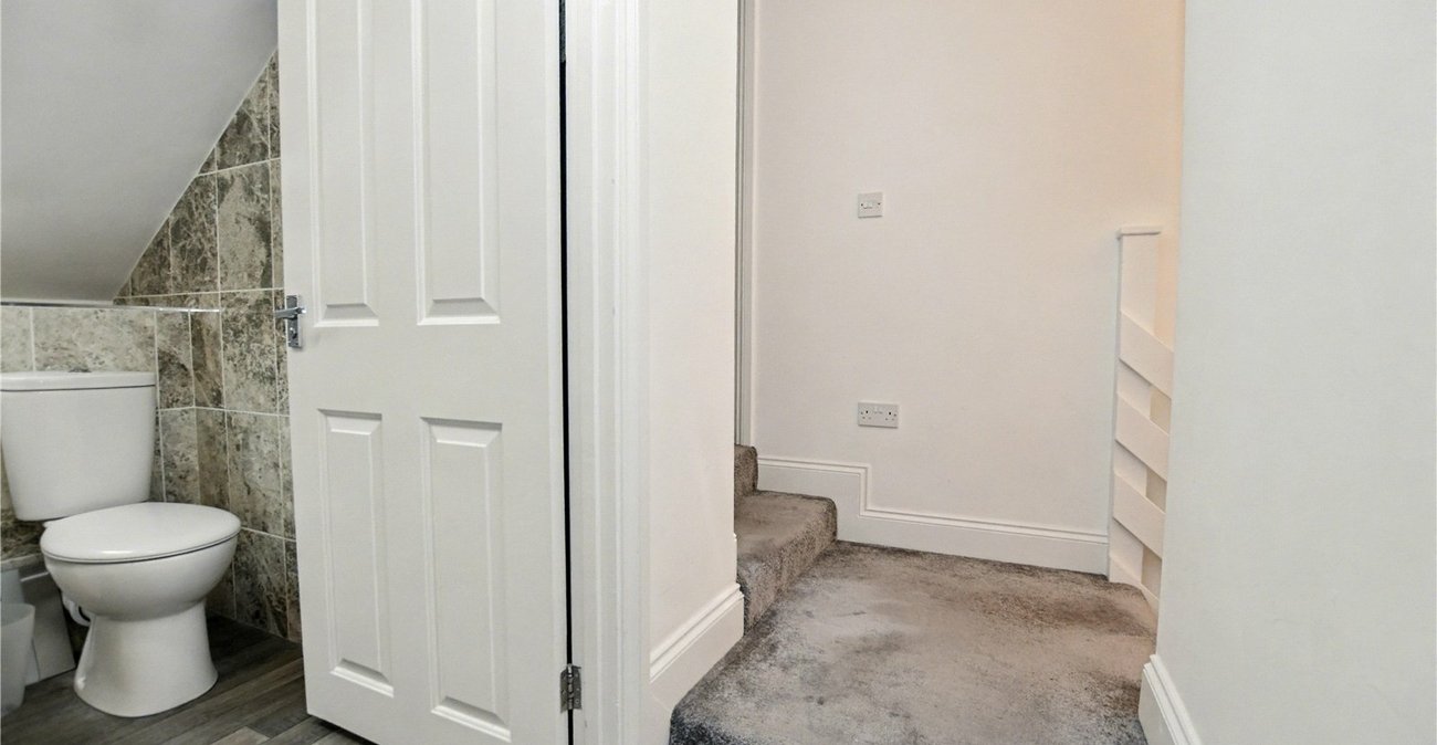 2 bedroom property for sale in Bexleyheath | Robinson Jackson