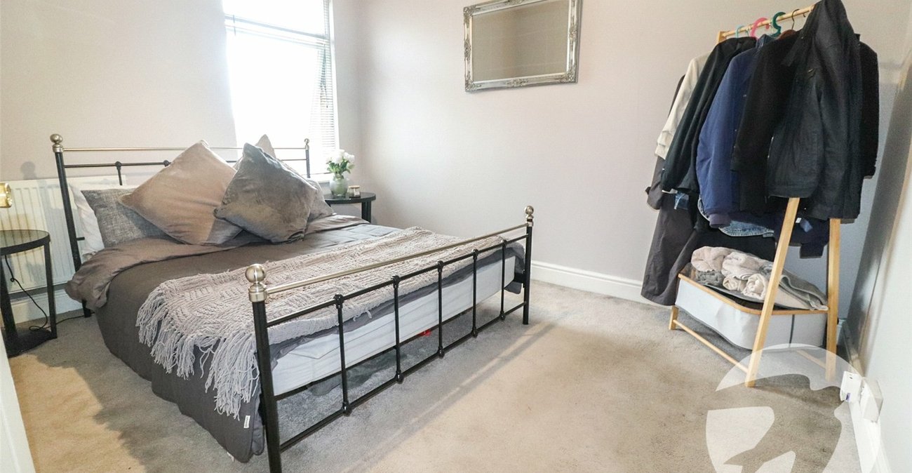 4 bedroom house for sale in Erith | Robinson Jackson