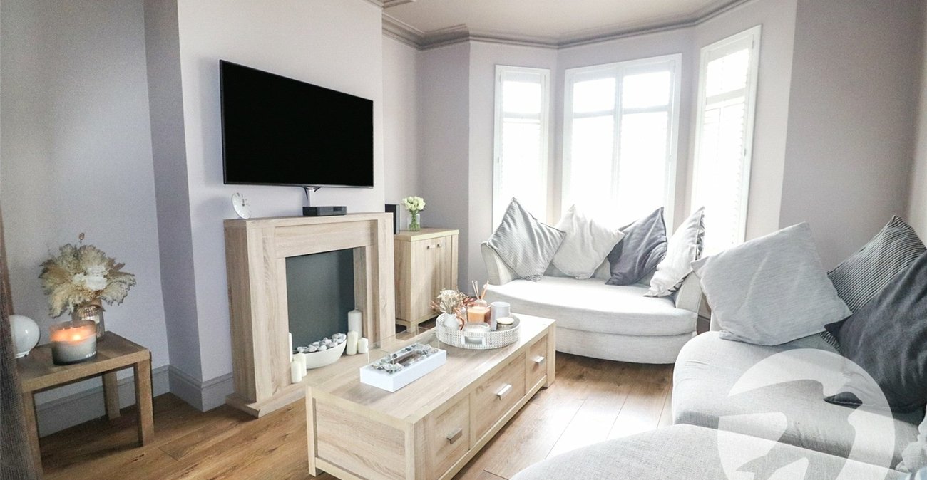 4 bedroom house for sale in Erith | Robinson Jackson