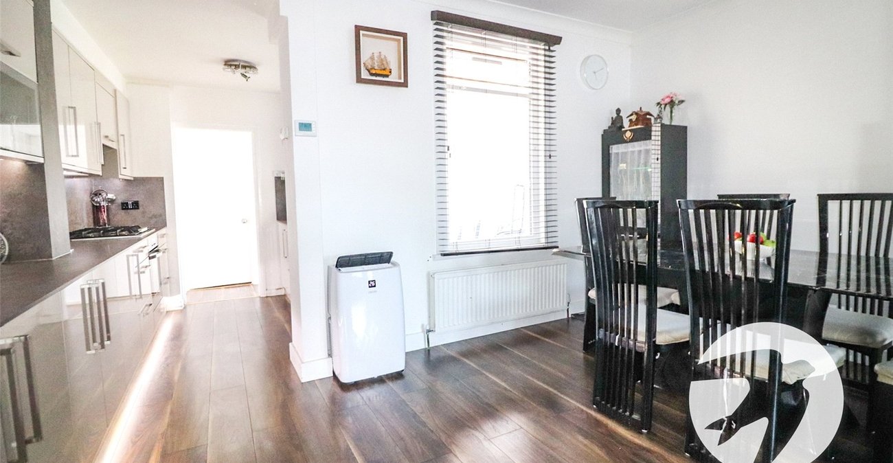 3 bedroom house for sale in Erith | Robinson Jackson