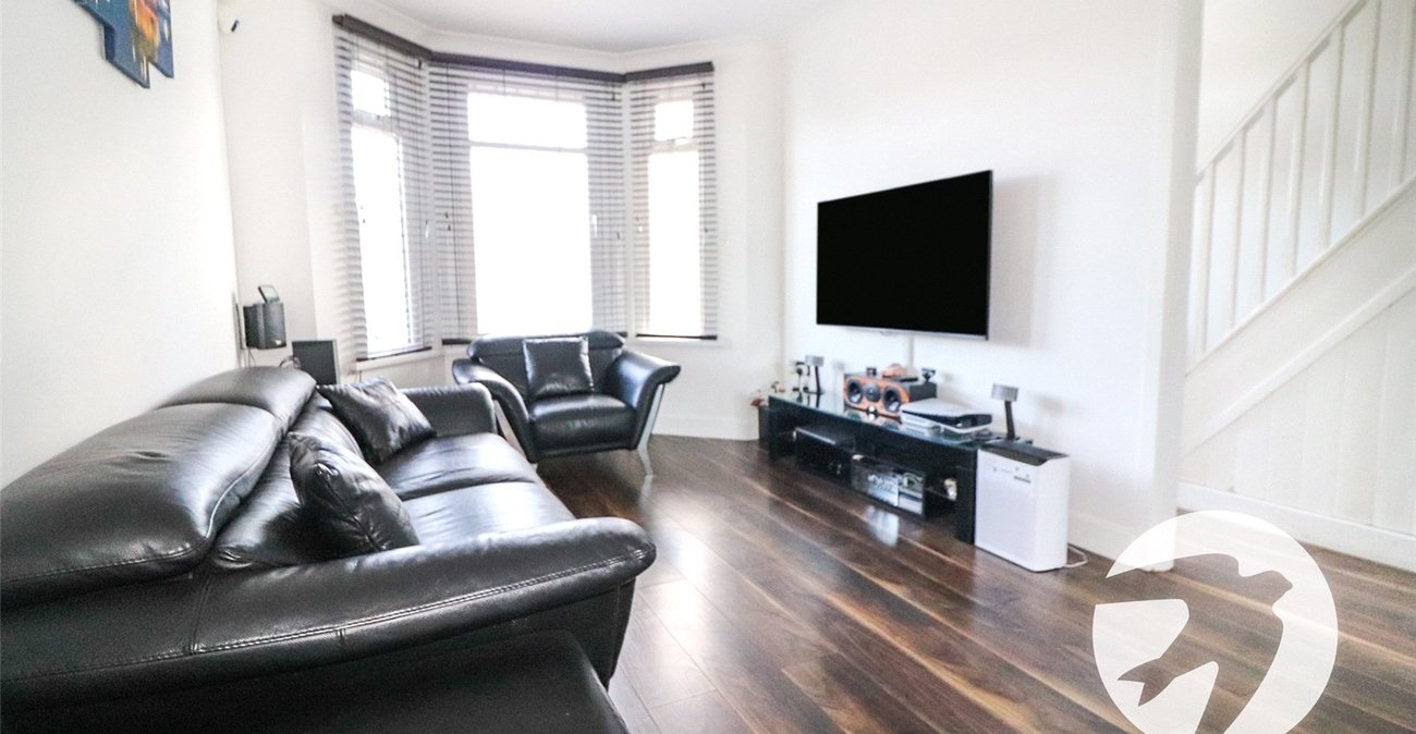 3 bedroom house for sale in Erith | Robinson Jackson