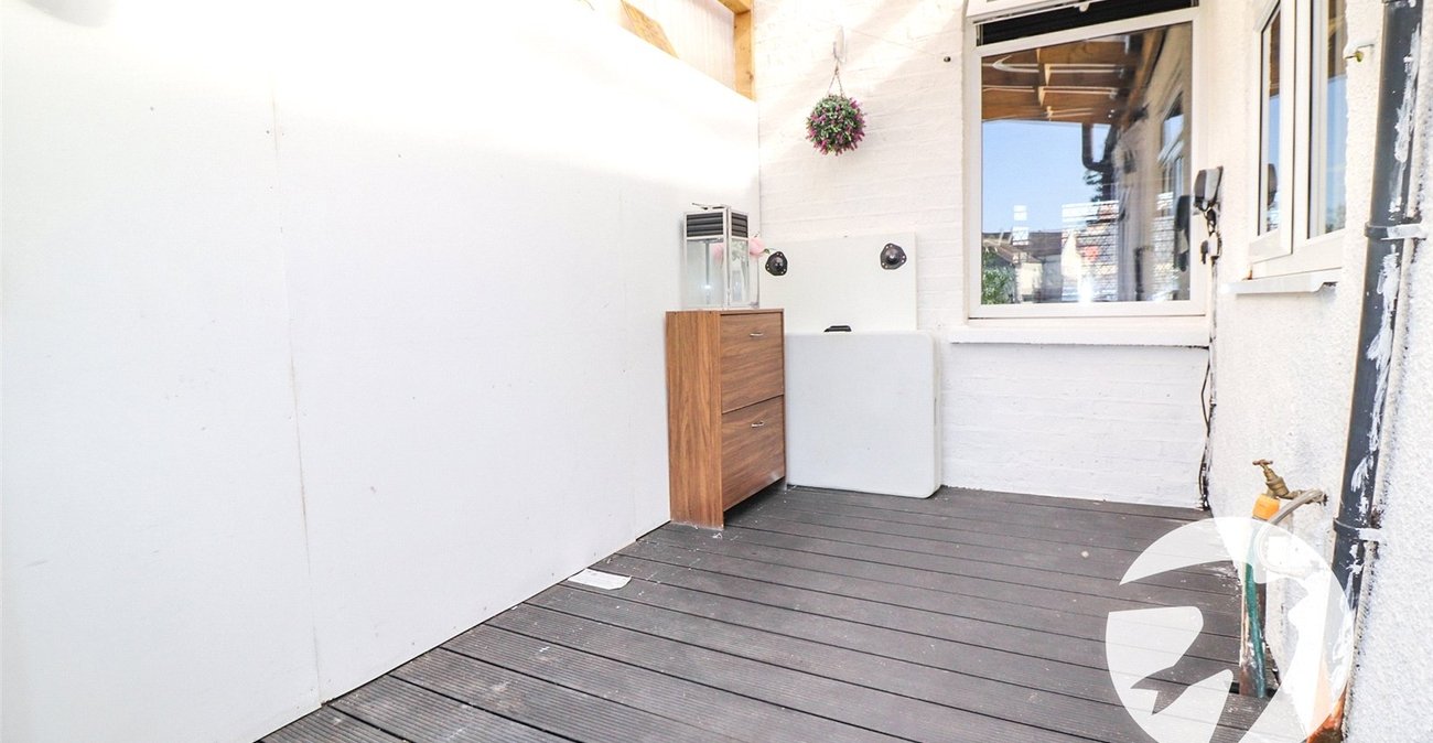 3 bedroom house for sale in Erith | Robinson Jackson