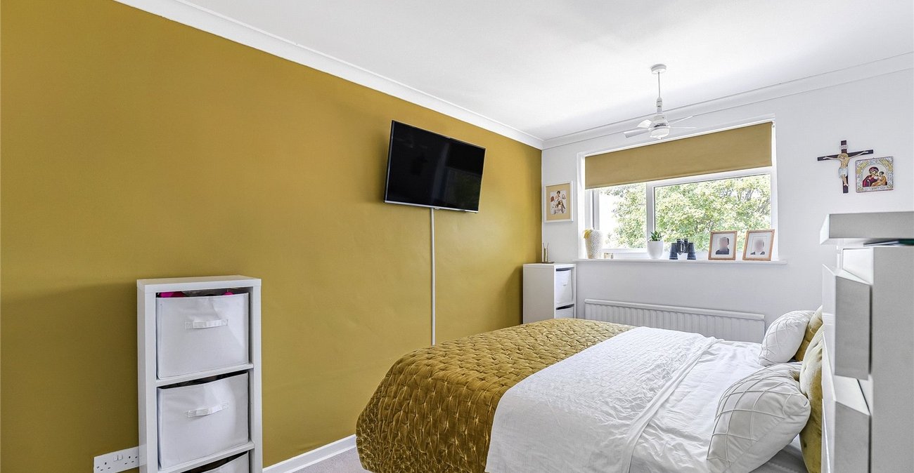 3 bedroom house for sale in Greenhithe | Robinson Jackson