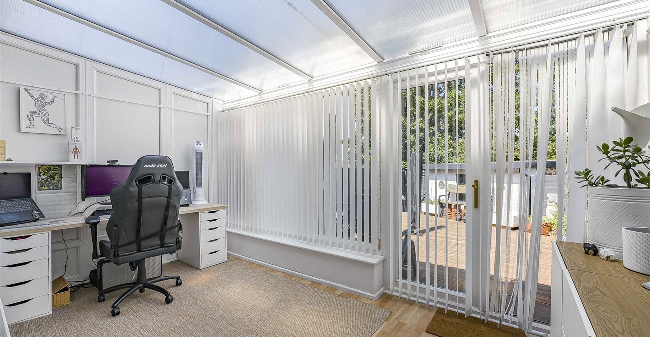 3 bedroom house for sale in Greenhithe | Robinson Jackson