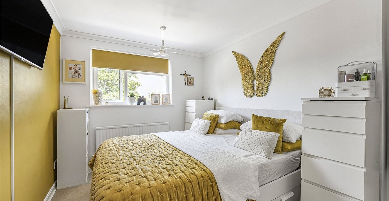 3 bedroom house for sale in Greenhithe | Robinson Jackson