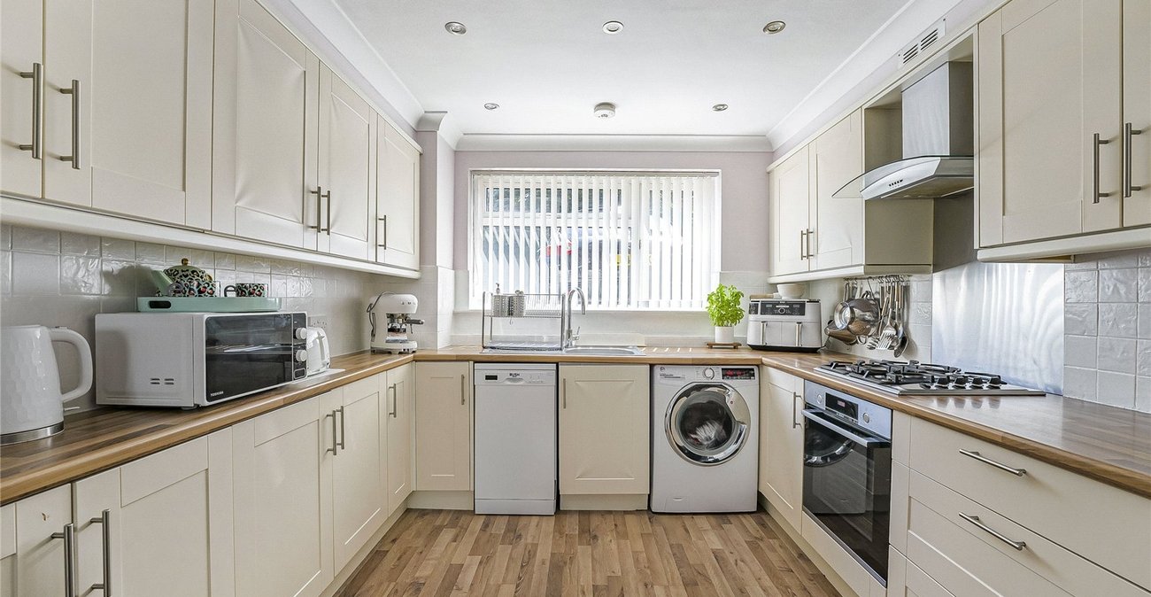 3 bedroom house for sale in Greenhithe | Robinson Jackson