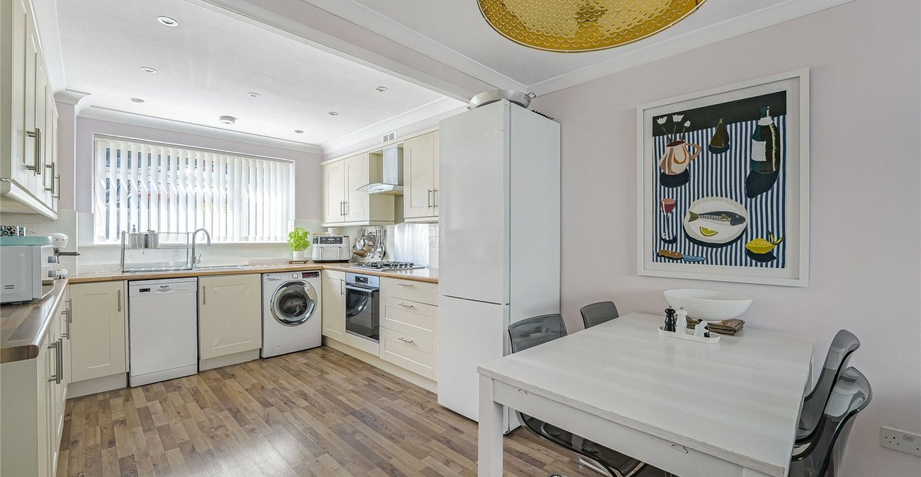 3 bedroom house for sale in Greenhithe | Robinson Jackson